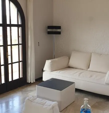 Angela Pool Gardens And Sea Views Apartment *