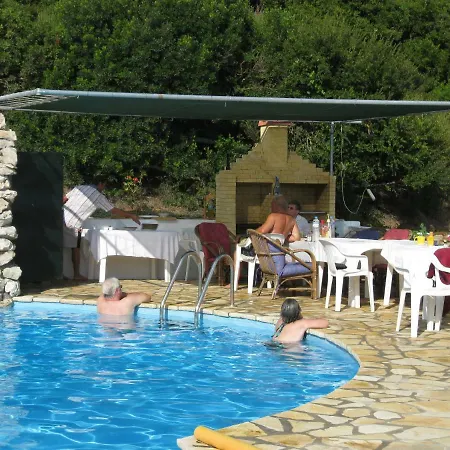 Angela Pool Gardens And Sea Views Apartment