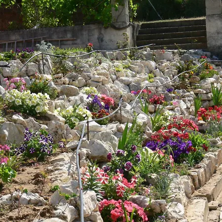 Angela Pool Gardens And Sea Views